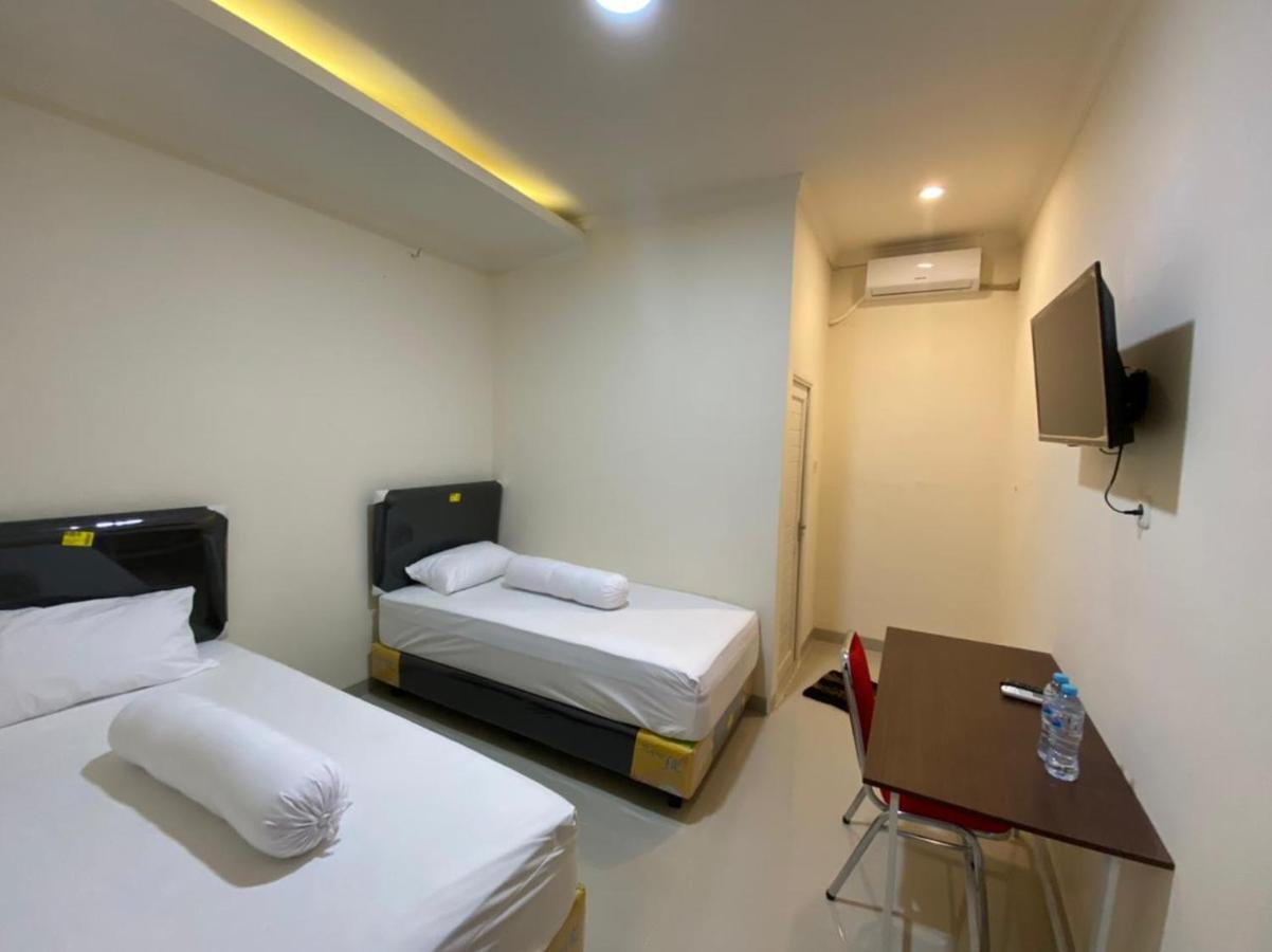 Mapala Guest House Makassar RedPartner Macáçar Exterior foto