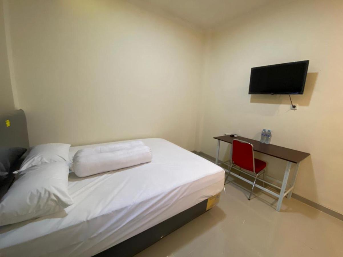 Mapala Guest House Makassar RedPartner Macáçar Exterior foto
